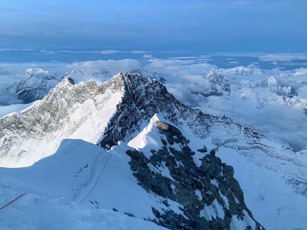 Прошлое героя с вершины. Властелин горы шоу. The Lord of the Rings the Misty Mountains. Misty Mountains Island. The Misty Mountains где.