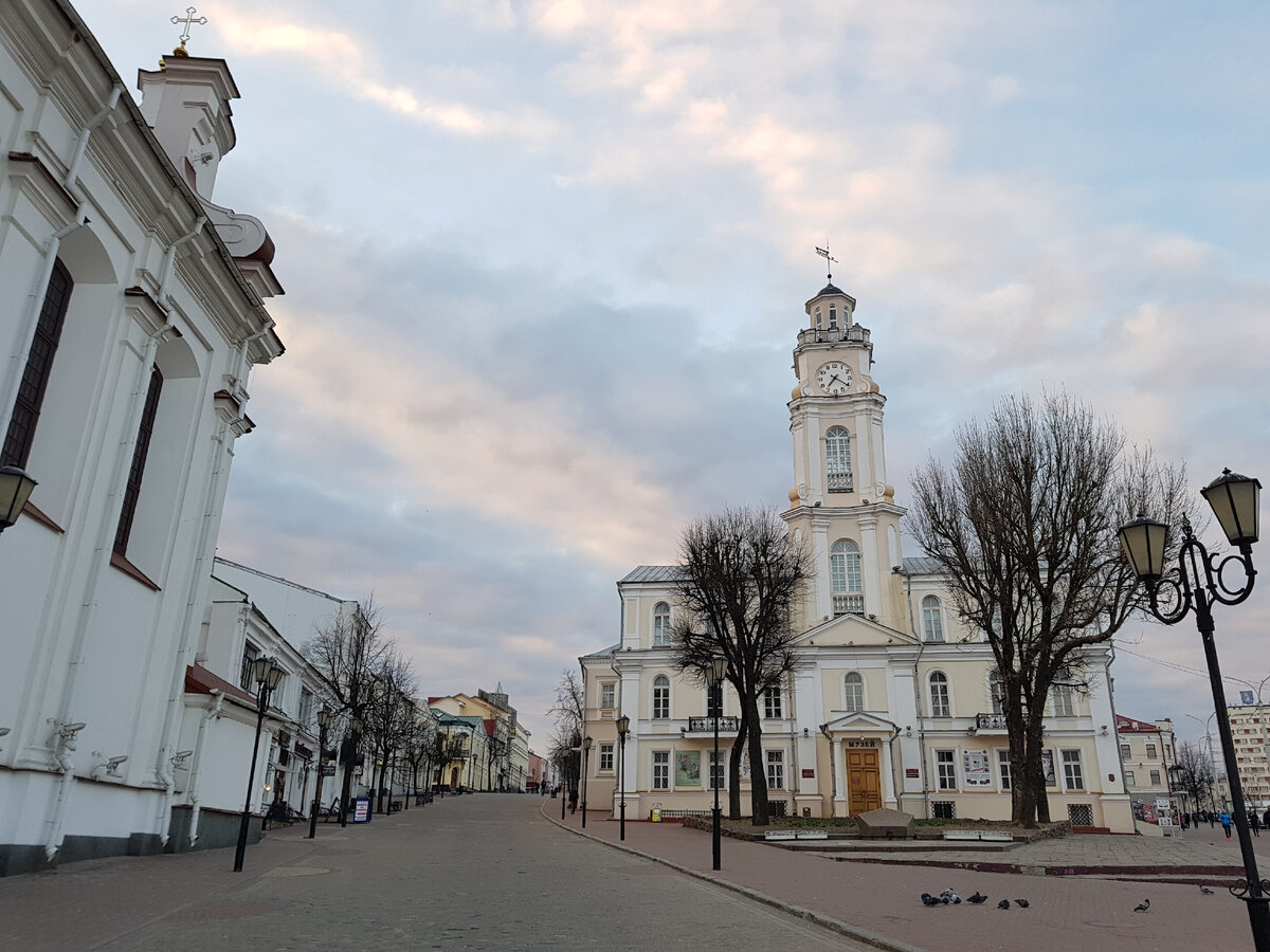 Как доехать из Москвы в Беларусь за 1200 рублей и что там можно купить — от  знаменитого трикотажа до часов и лечения зубов | Саша и мир | Дзен