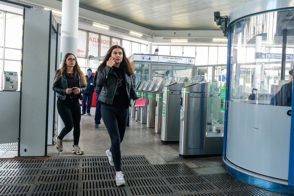     Движение наземного транспорта усилят на время ремонта станции метро «Чернышевская» в Петербурге с 25 октября Артем КИЛЬКИН