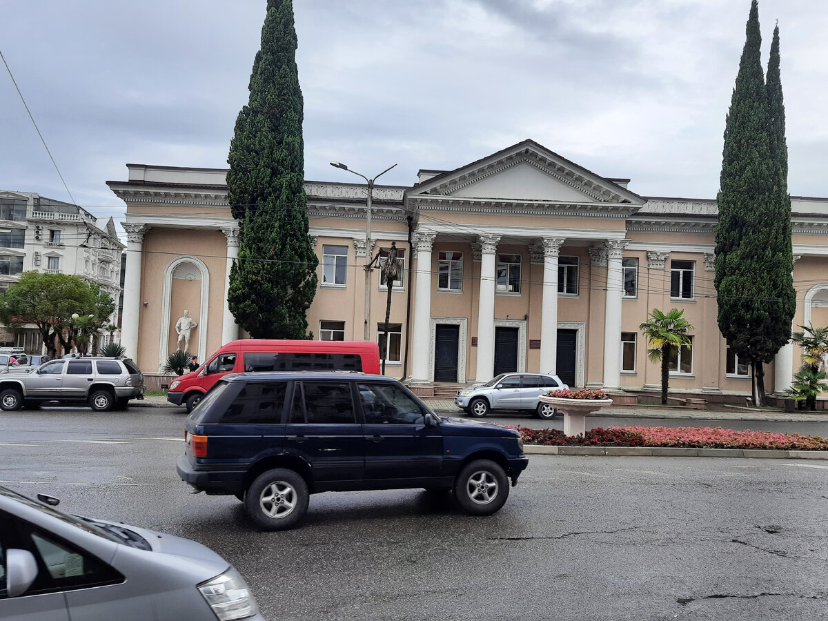 Дворец спорта в Сухуме