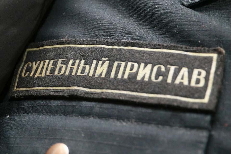     После всех мытарств и общения с приставами, мужчина пошел просить прощения у жены Олег УКЛАДОВ
