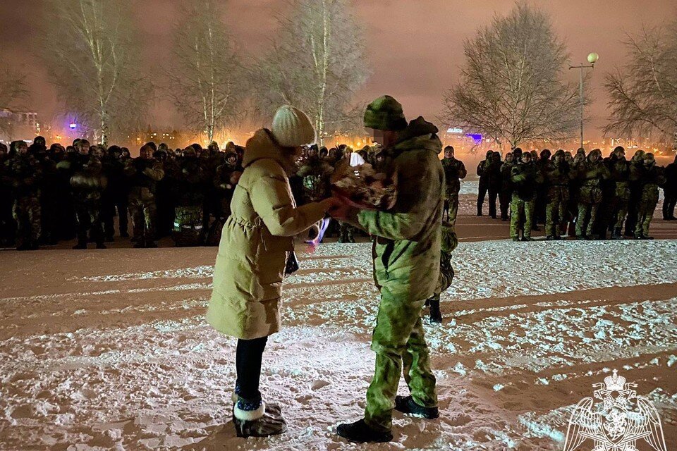     Молодые люди вместе уже два года. Фото: пресс-служба управления Росгвардии по Иркутской области