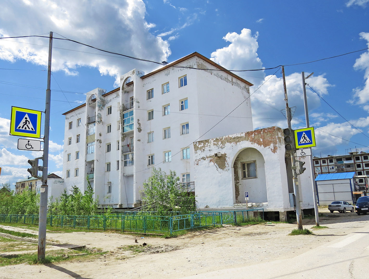 Благородные разбойники и боевые башни. Майа - это точно Якутия, а не Кавказ?  | Субъективный путеводитель | Дзен