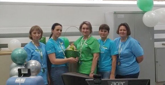 менеджер по продажам. настоящие сотрудники. настоящие сотрудники. парни в форме росгвардии. выездной менеджер.