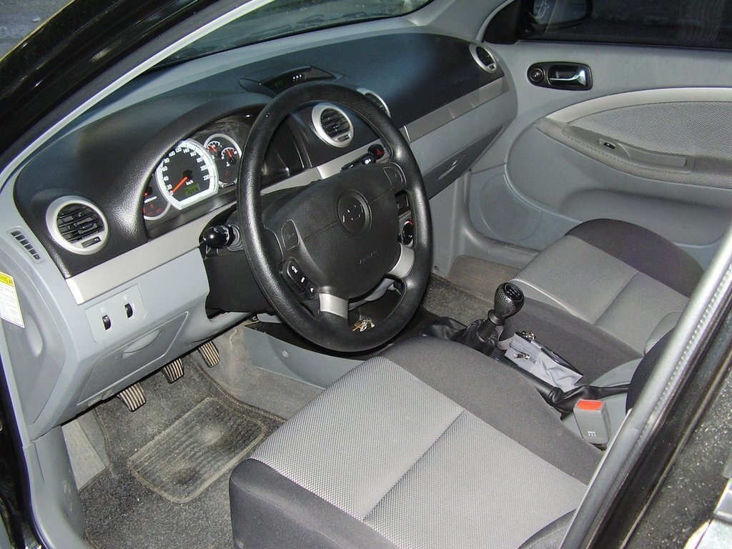 Chevrolet Lacetti 2008 хэтчбек салон