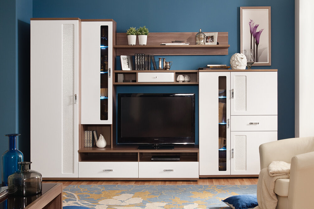 Немного глянца на фасады, контрастные стены. Вуаля!  Яркий и запоминающийся интерьер готов! Гостиная "Вега Нео", МФ "Кураж"