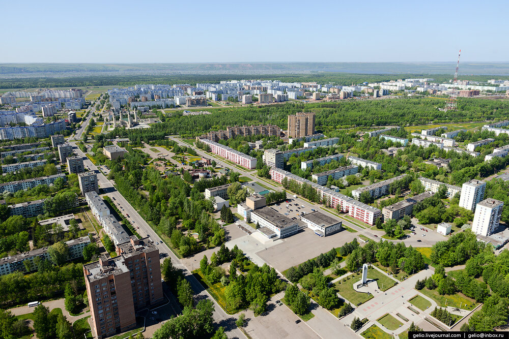 Нижнекамск. Город Нижнекамск. Нижнекамск вид города. Главная улица Нижнекамска.