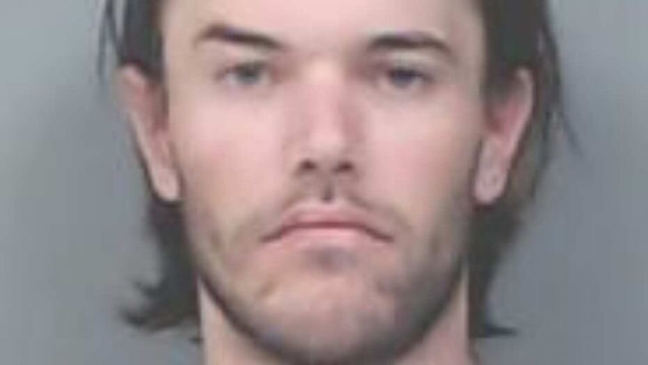 Джозеф Хилтон Диркс, 34 года