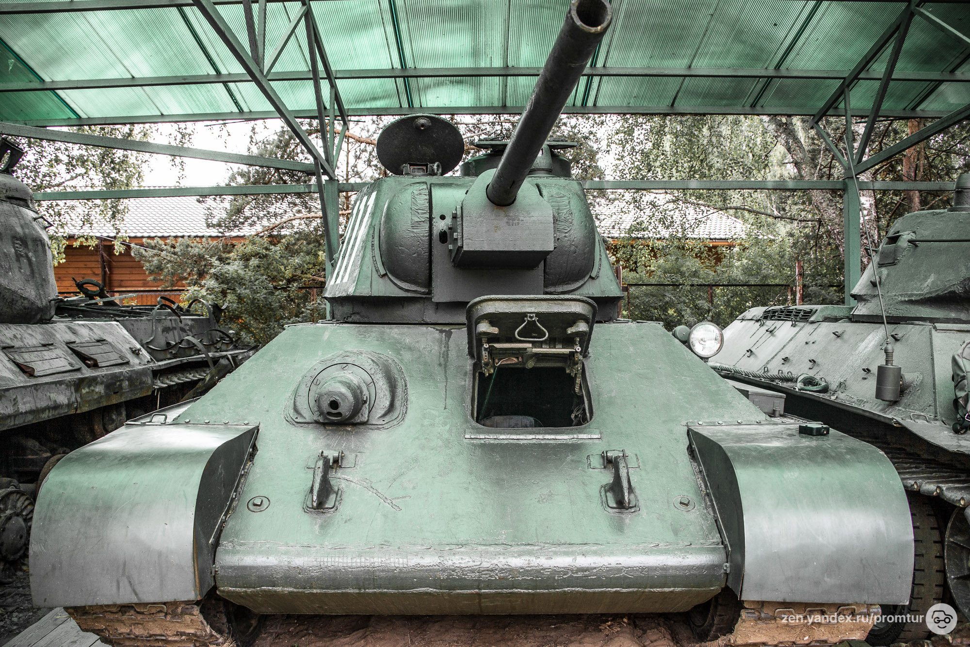 Залез в огнемётный танк ОТ-34. Я в шоке ??? 0