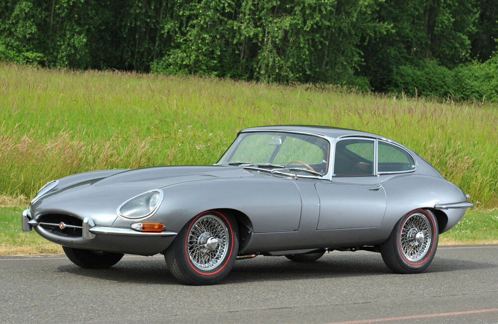 Автомобили Ягуар e Type 1961