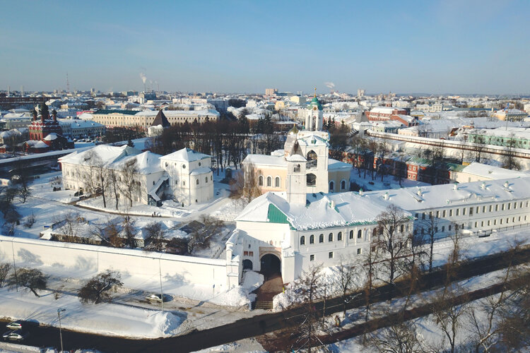 Спасо Преображенский монастырь Ярославль зимой