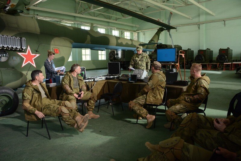 Кадр из фильма «Черный пес»