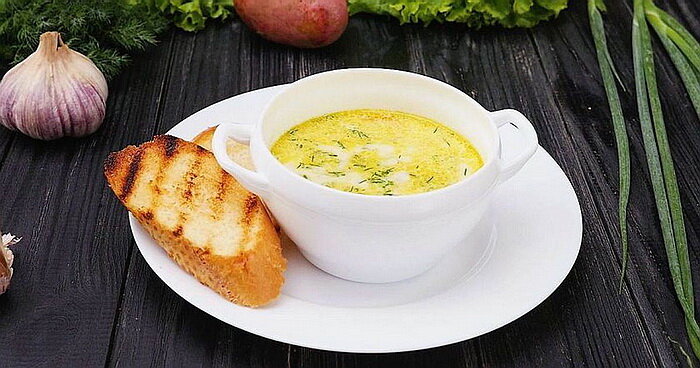 История происхождения и рецепты сырного супа