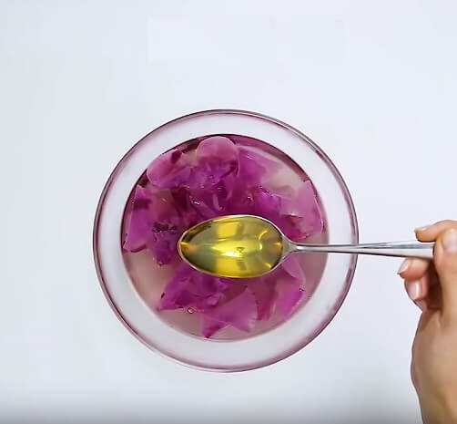 Добавление мёда в смесь