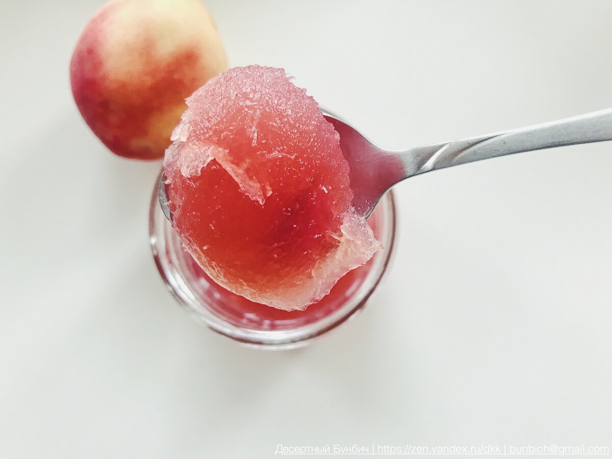 Вот такой конфитюр из персиков у меня получился