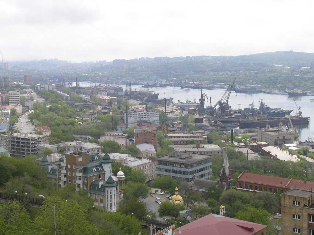 Мурманск – уникальный город в России. Его особенность в расположении за полярным кругом. По количеству населения и уровню инфраструктуры Мурманск — самый большой в своём регионе.-2