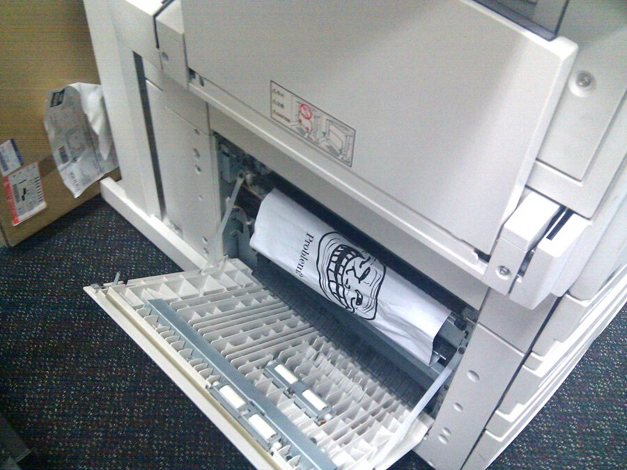 принтер замышляет недоброе