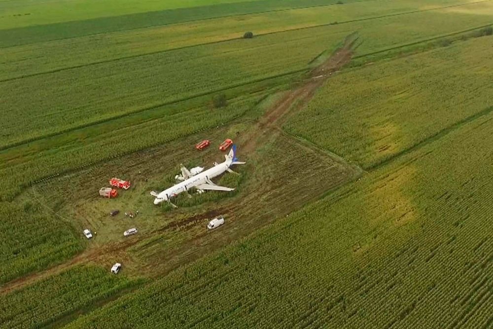 Фото экстренных посадок самолетов