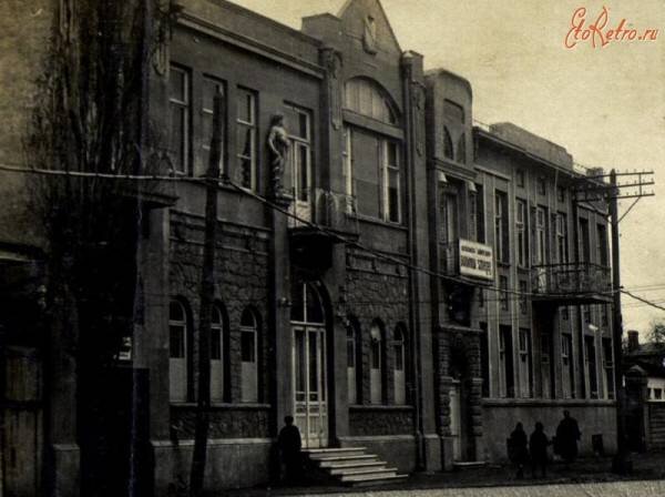 Комплекс водолечебниц Эйниса