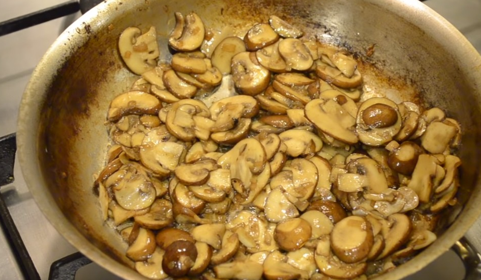 Meatballs with Mushroom Sauce - Jo Cooks Ground pork recipes, Cooking, Mushroom 