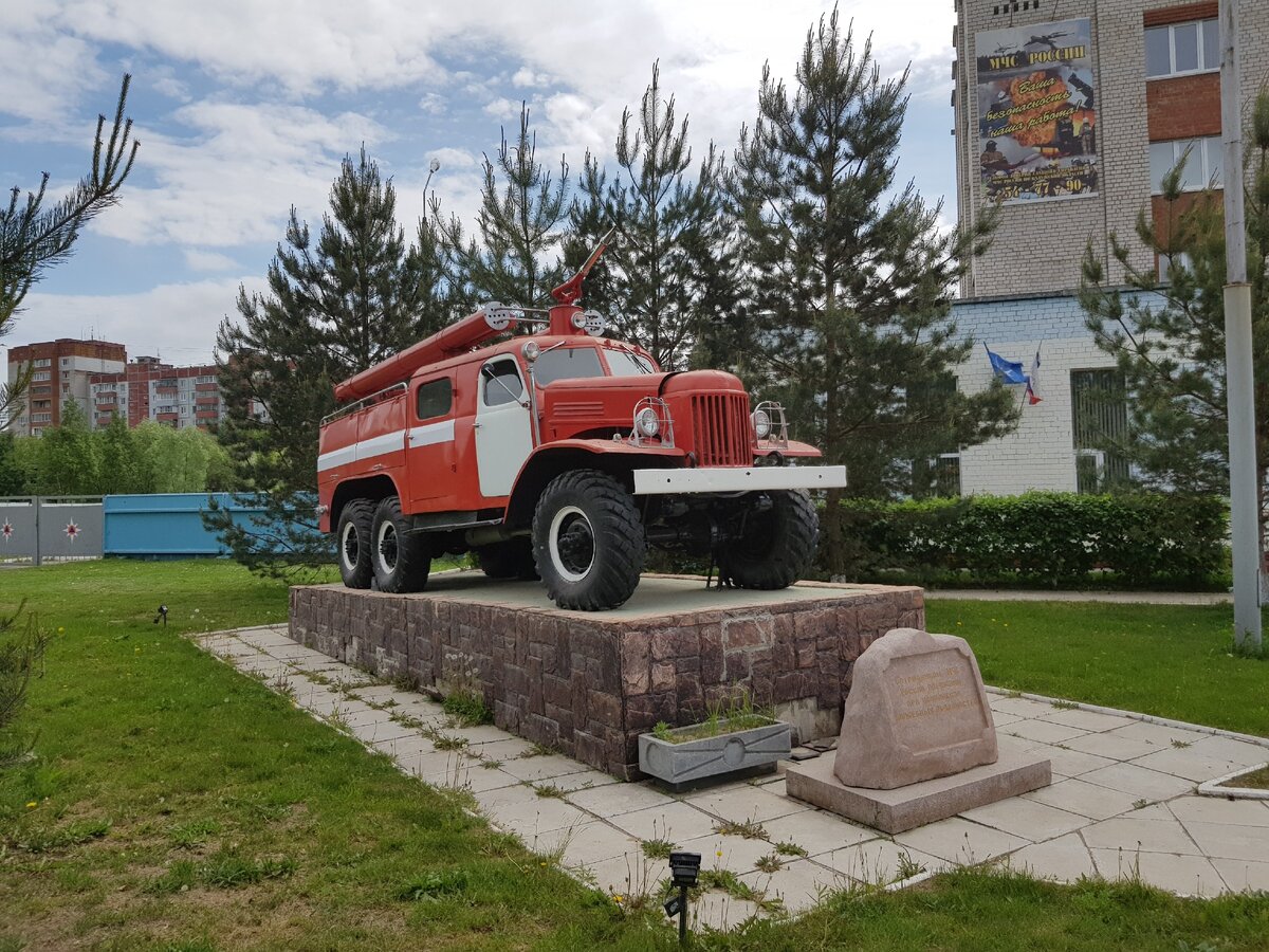 Лучшая память: в Калуге увековечили пожарный ЗИЛ-157 | Fedotov_moto | Дзен