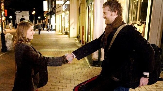 © Кадр из фильма «Однажды» (2007)