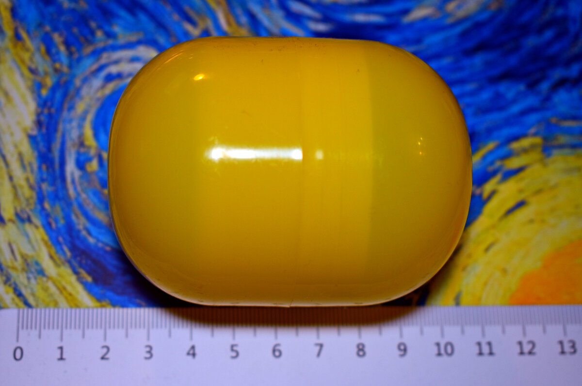 Обзор современного Киндер-Сюрприза (Kinder Surprise). Фото автора