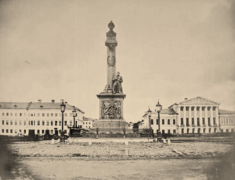 Памятник Ивану Сусанину до революции, Кострома 