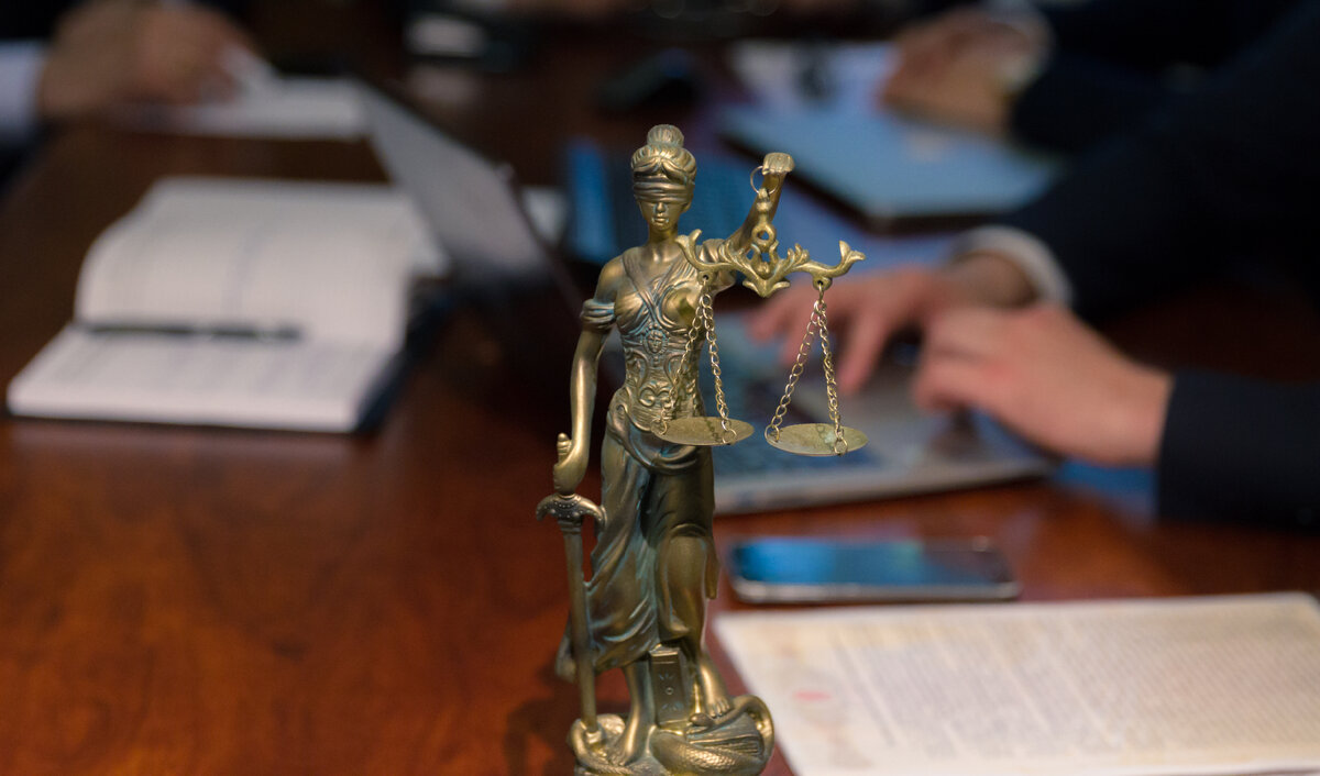 С днём Юриста!