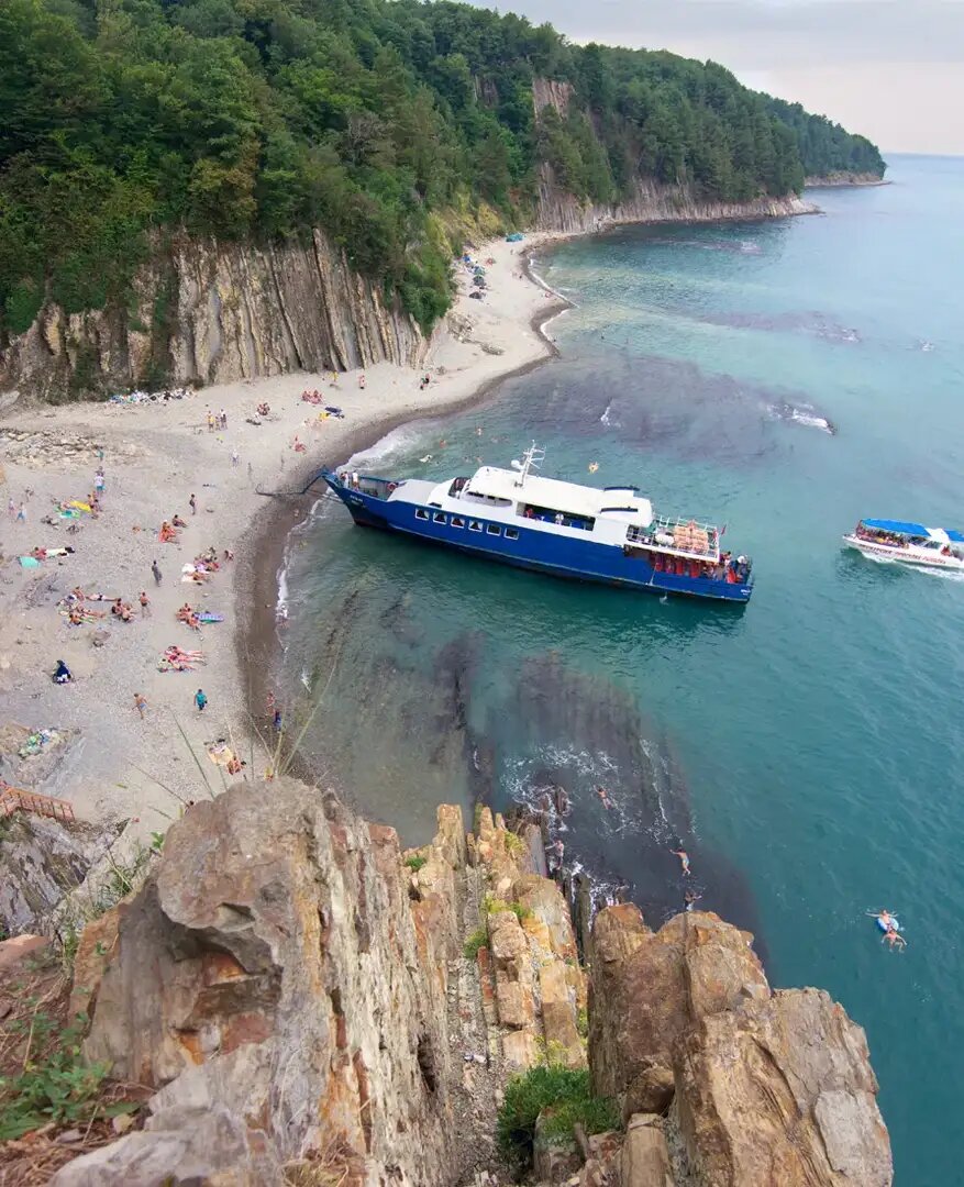 Вид со скалы Киселёва г. Туапсе