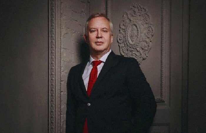 Роман Устюжанин