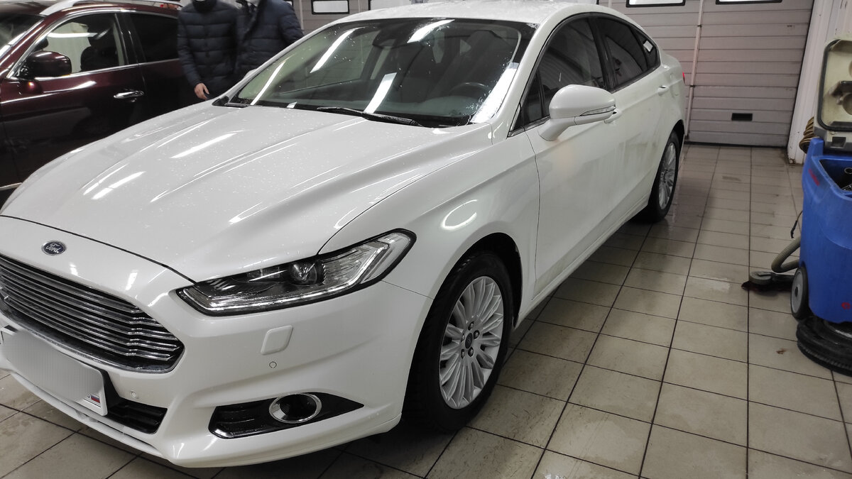 Шикарен спереди