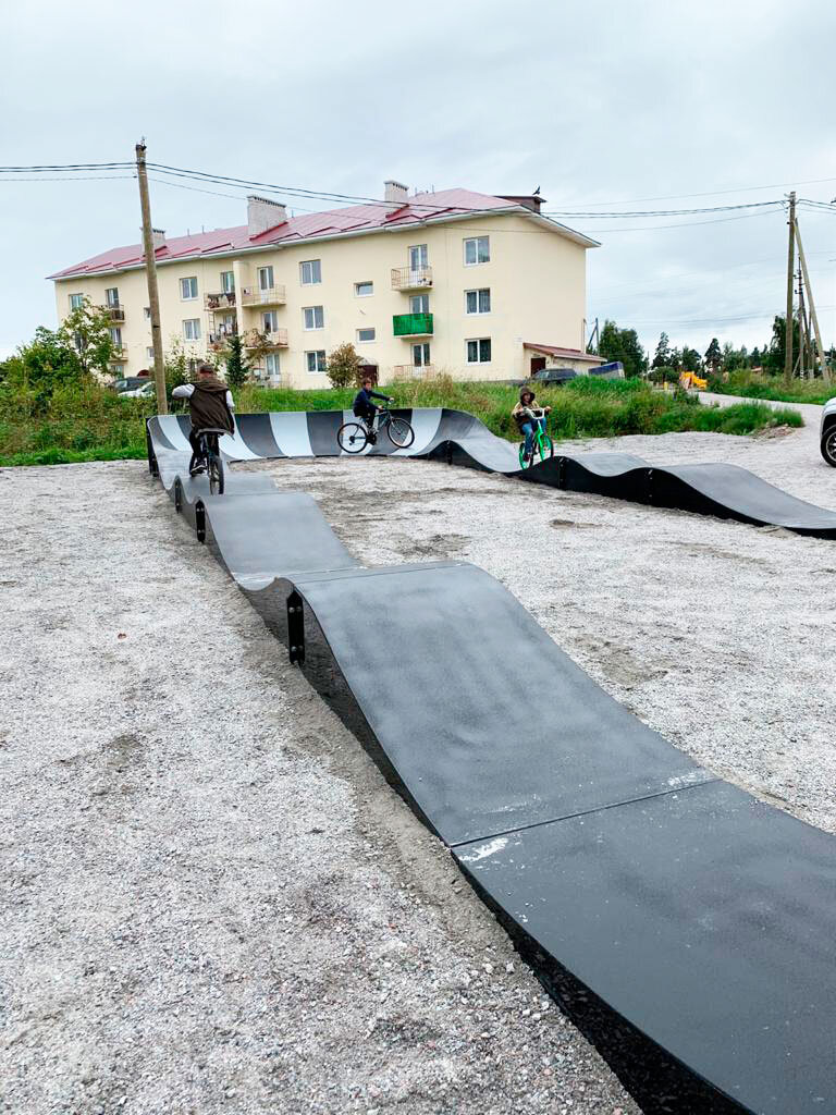 Ребята сразу катать!