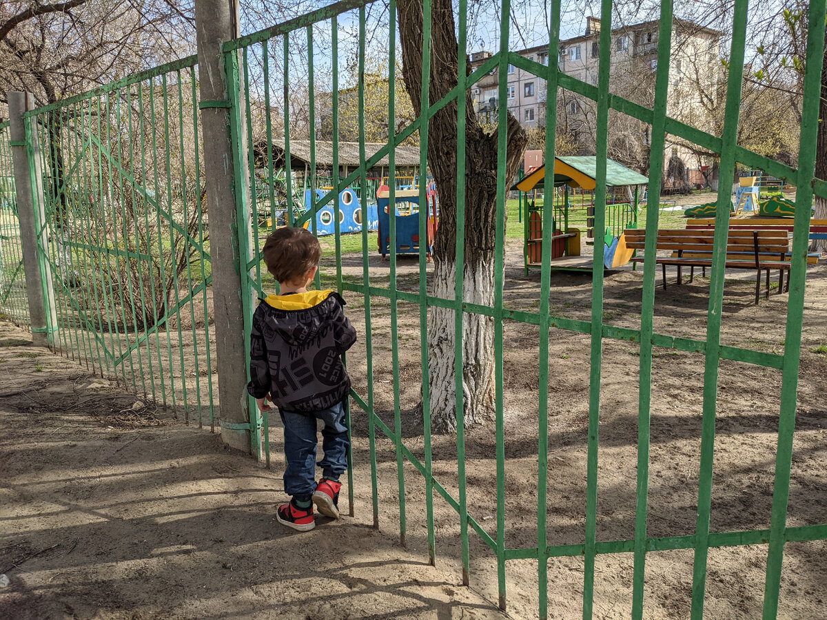 Кому-то пора в садик!