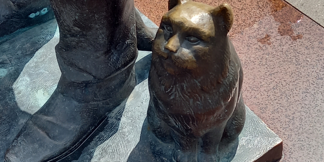 Объявления от литературных героев (и персонажей фольклора)