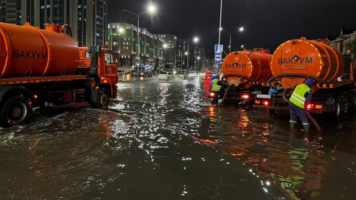    Фото: Акимат Астаны Август Макаров