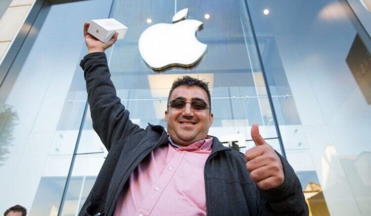    Лицо человека, оформившего предзаказ iPhone 15 до презентации представили?