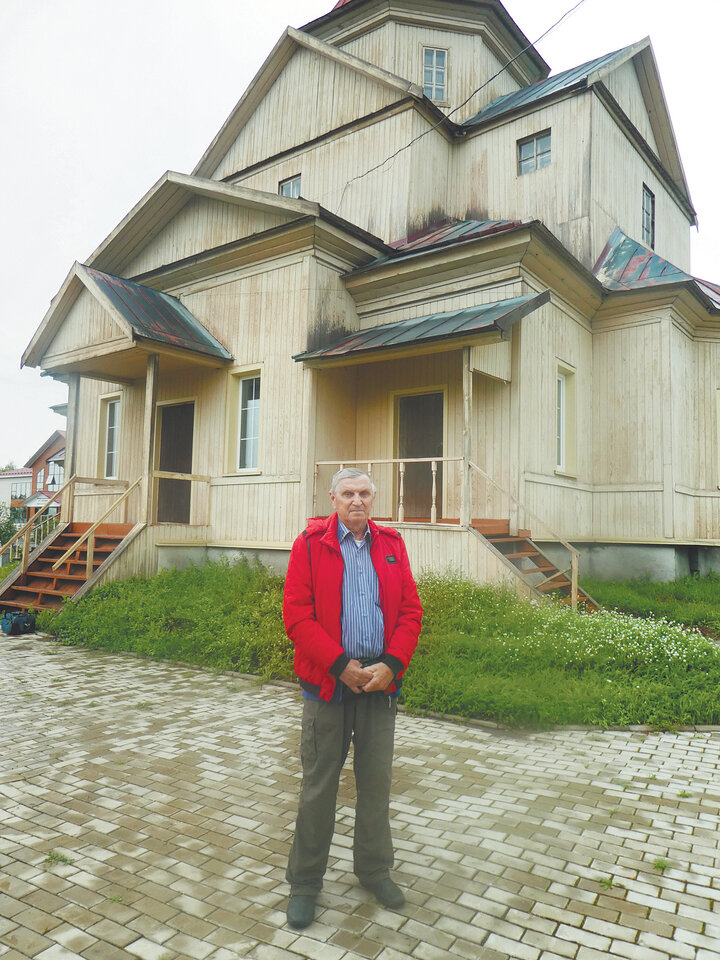 ВИТАЛИЙ КИРЬЯНОВ — СТАРОСТА ДЕРЕВЯННОГО ХРАМА, ПОСТРОЕННОГО ПРИ ПОДДЕРЖКЕ ЗЕМЛЯКА ЗОЛОТУХИНА