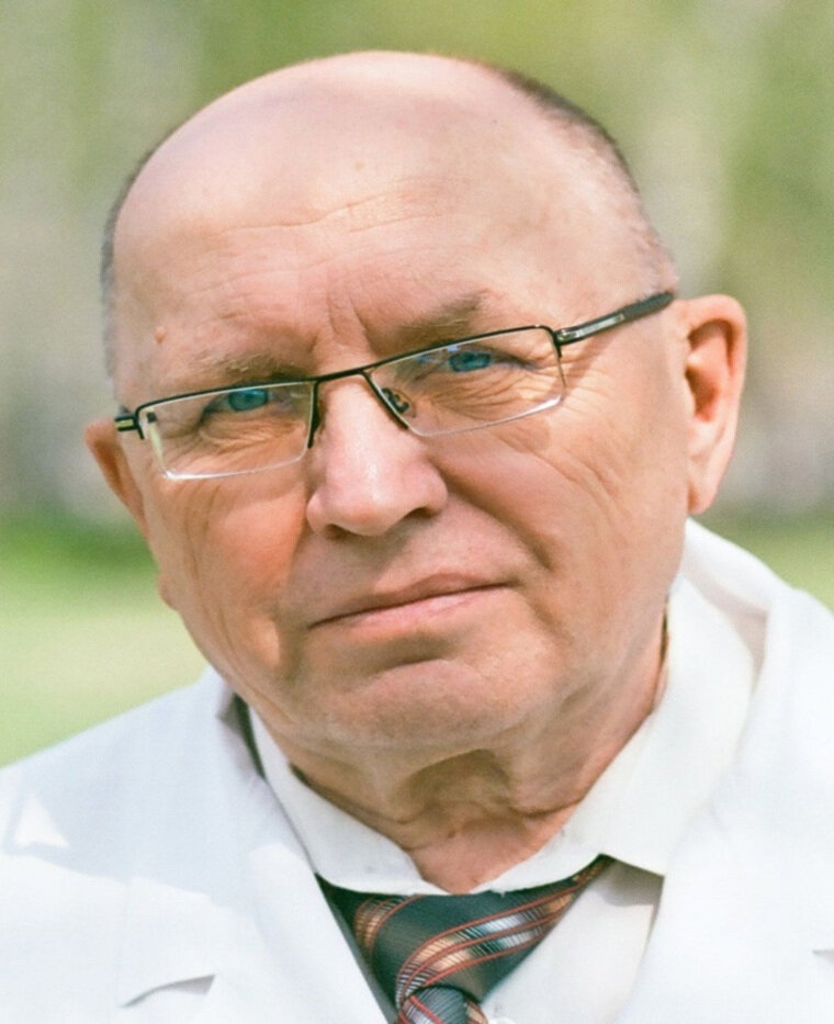    Доктору медицинских наук, профессору Щурову Владимиру Алексеевичу присвоено звание «Почетный профессор Центра Г.А. Илизарова» (посмертно)