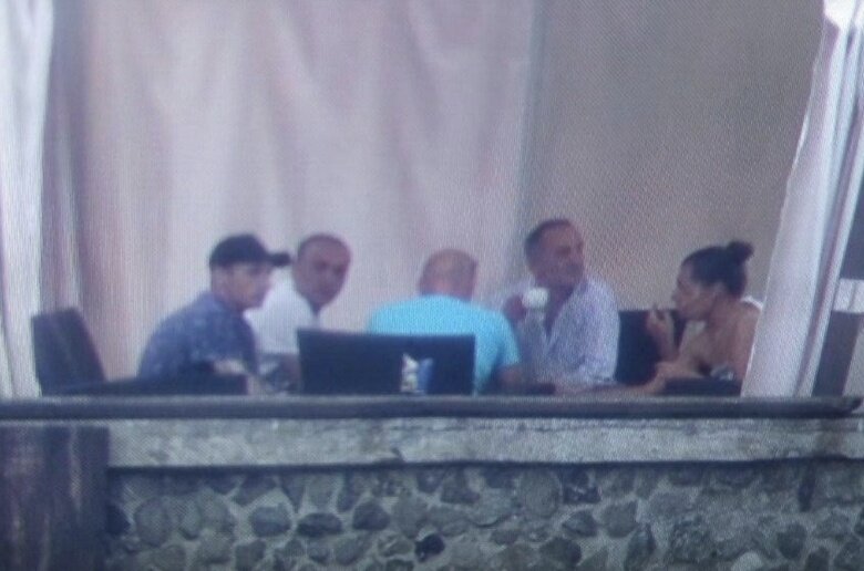 Фото предполагаемой «сходки»