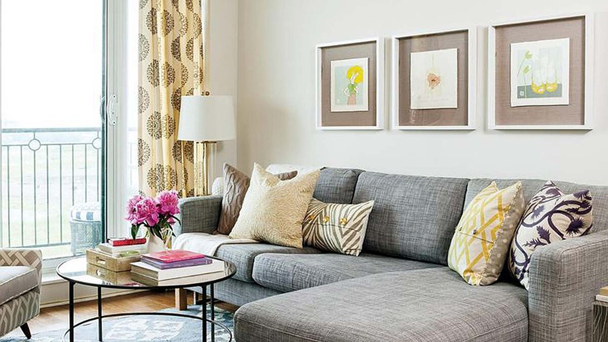 Дизайн современной гостиной малой площади.