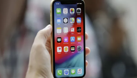 Новый Apple iPhone XR  в Театре Стива Джобса 