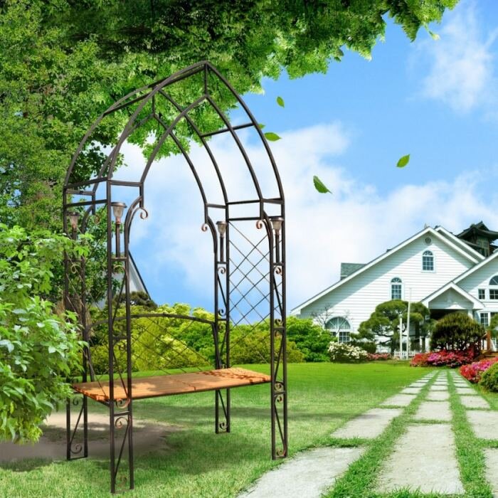 Садовая арка. Выбор конструкции и растений для садовой арки