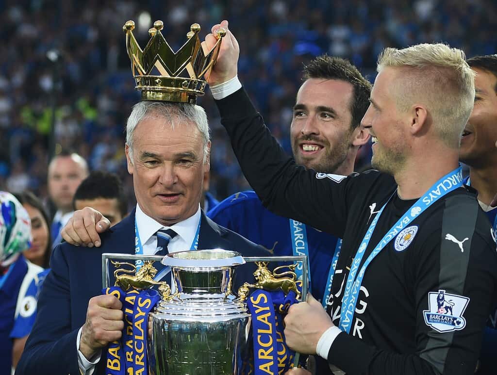 По итогам сезона 2015/16 Раньери был признан тренером сезона АПЛ, а также тренером  года ФИФА