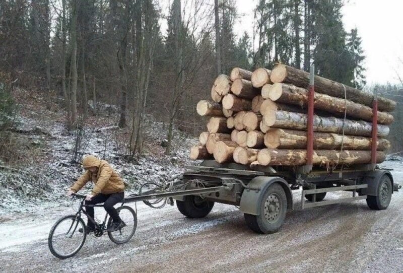 Да, это прицеп, а не полуприцеп, но картинка же хорошая! =)