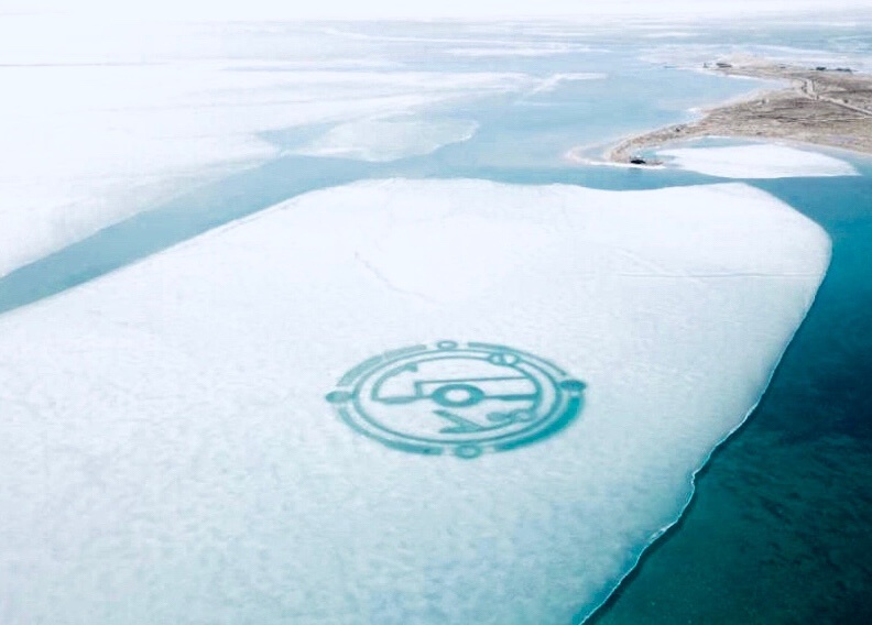 Мерзлое озеро Цинхай