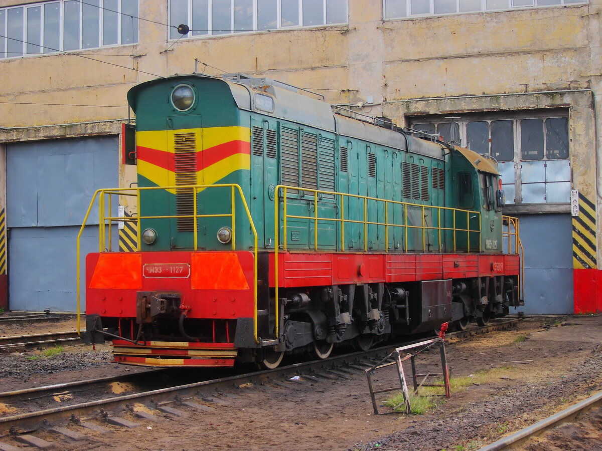 Маневровый тепловоз от чешской компании ЧДК у ворот депо