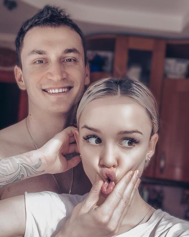 Сейчас бездельница Диана активно осваивает сетевой бизнес