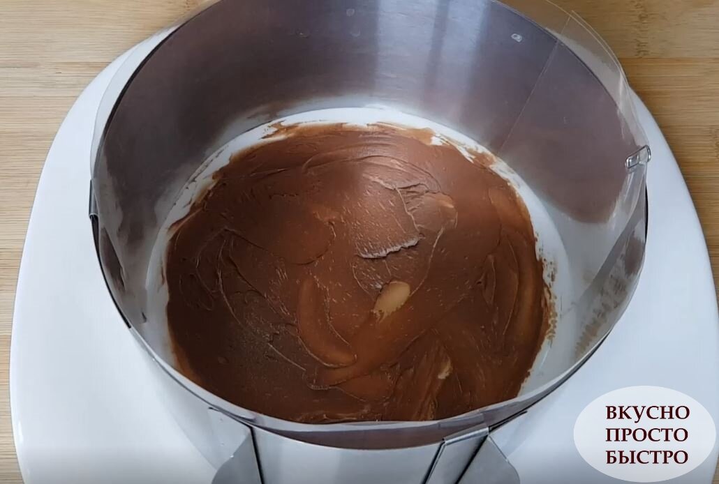 Рецепт на канале Вкусно Просто Быстро – Шоколадный торт по мотивам Киевского торта без выпечки