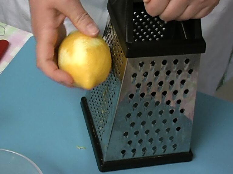 Торт лимонный с безе. Все вкусы сошлись в этом торте.